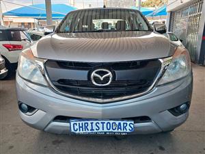 2018 model Mazda BT-50 double cab 4x2 manual Transmission diesel 2.2 engine capacity mileage 