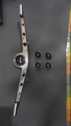 1962 Chev Impala horn bar and small Badges