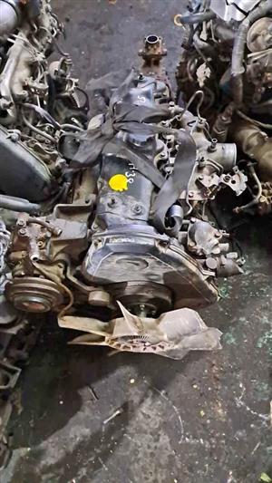 Complete imported Toyota Hilux 3.0L 5L engine for sale