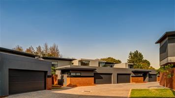 House For Sale in Waterkloof Ridge