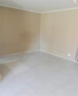 Regents Park open plan cottage to rent 