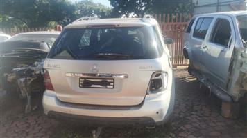 ML350 4Matic Stripping for Spares