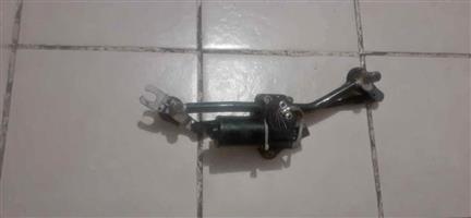 Hyundai i10 Wiper Mechanism With Motor