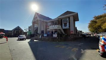 Big Flexible and Ready to Shape 1,141m White Box Office Above The Boulders