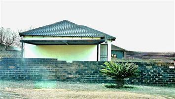 Charming 3-Bedroom Family Home in Prime Location.