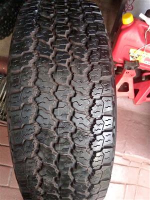 1x Good Year Wrangler AT 17