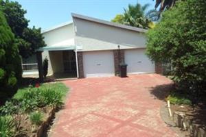 3 bedroom house for sale in Castleview