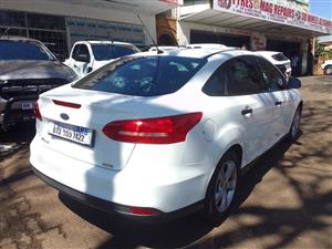 2015 FORD FOCUS 2.0 ECOBOOST MANUAL PETROL WHITE COLOR  .  