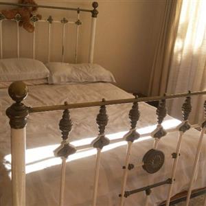 Brass beds for on sale sale near me