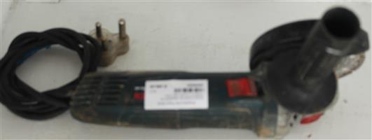 BOSCH GWS700 GRINDER WITH HANDLE COVER AND DISC S066062A 