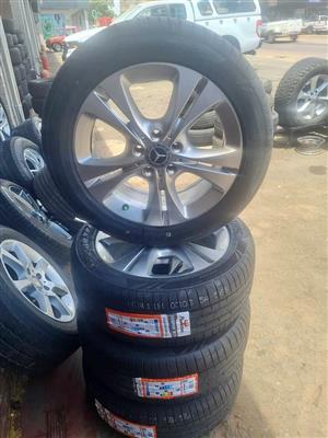 Mercedes Benz W204/W205 original alloy mags size 17+Brand new tyres 225/50/17 powertrac