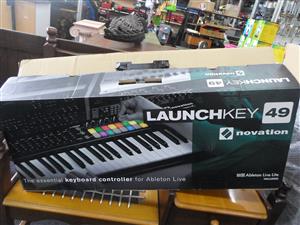 Launchkey 49 Novation Keyboard