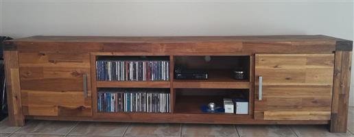 SOLID WOOD TV STAND