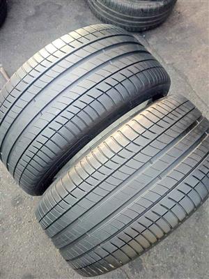 2 X 275/35/19 Michelin BMW & Mercedes runflat tyres with sufficient threads