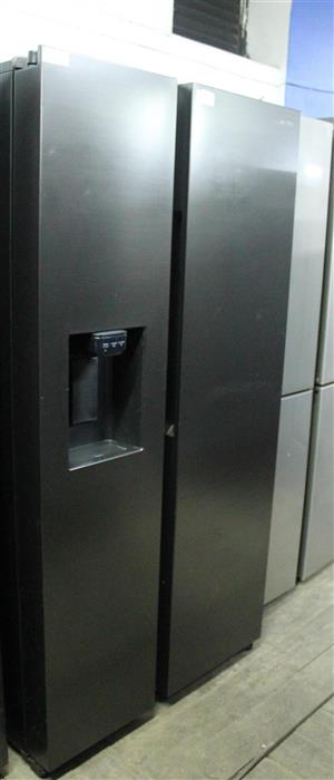 SAMSUNG RS64R5311B4 SIDE BY SIDE FRIDGE W/WATER DISPENSER S065099A
