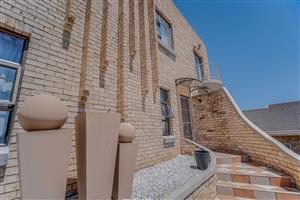 House For Sale in Malabar
