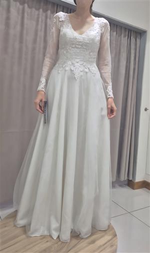 Wedding dress for sale