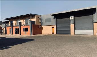 1607m2 warehouse TO LET