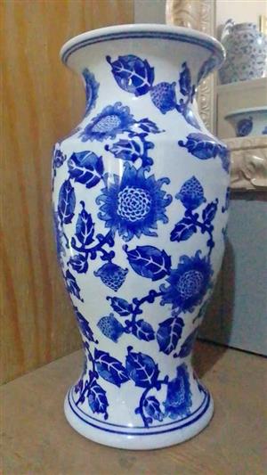 MAGNIFICENT  BLUE VASE -  AUTHENTICATED AND STAMPED. CRESTA RANDBURG  WHATSAPP NUMBER