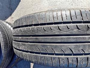 255 60 R18  in very good condition