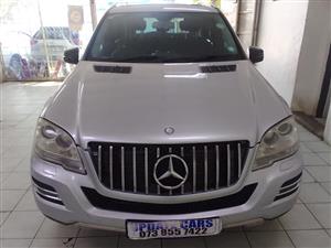 2011 Mercedes Benz ML 350 CDI 4Matic 105000km Silver Color 