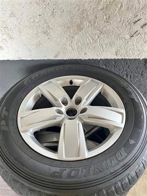 Volkswagen Amarock 18” Mag Rims (With Used Tyres)