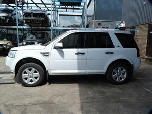  Land Rover Freelander 2 2.2 SD4 S AT White - 2011 STRIPPING FOR SPARES