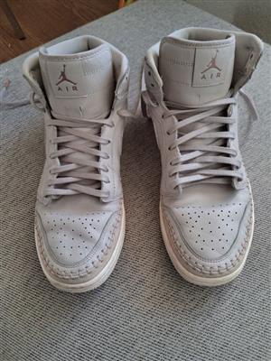 Air Jordan 1 High Premium Desert Sand Size 11 - Cleaned & Good Condition