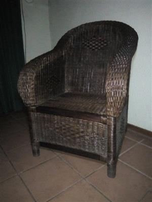 2x wicker chairs one seater