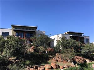 2 Bedroom Townhouse for sale in Glenvista