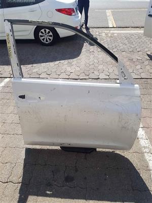 TOYOTA PRADO RIGHT SIDE SHELL DOOR