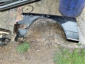 Mercedes Benz 123 series fenders 