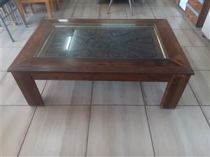 Wooden Carvings Coffee Table (S113282A)