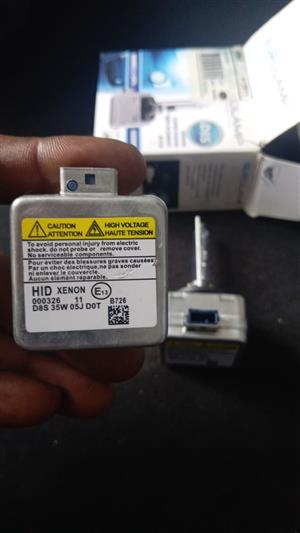 Set of Xenon HD bulbs. For R600