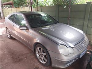 C230 kompressor 271 stripping for spares