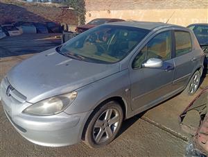 Peugeot 307 manual petrol stripping for spares