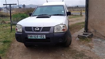 Nissan np300 yd25 