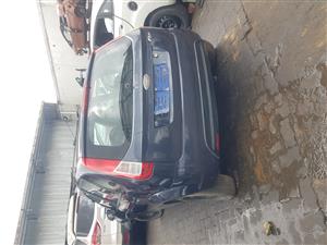 figo 2014 1.4 2012 complete stripping for spares