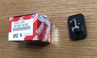 Original Toyota fan blower motor resistor Part number 87138/12120