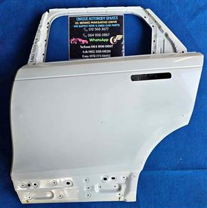 Range Rover Velar Left Rear Door