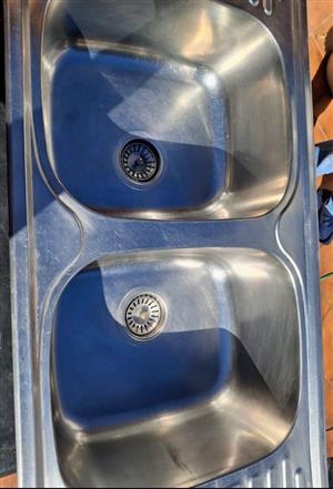 Kitchen double sink