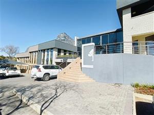 Fantastic A grade office space of 277 m² to let with great incentives offered!