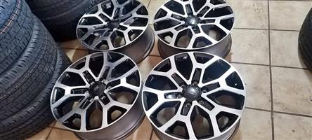 20inch Ford Everest/Platinum, they also fit New VW Amarok & Wildtrack original mags set 