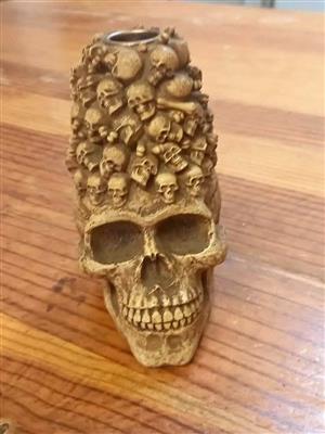 SKULL BONES CANDLE HOLDER
