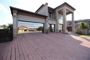House For Sale in Blue Valley Golf Estate