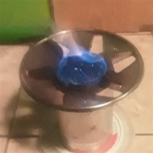 bak and brou gel stove made out of recycable material.