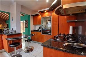 House For Sale in Alan Manor Ext 2