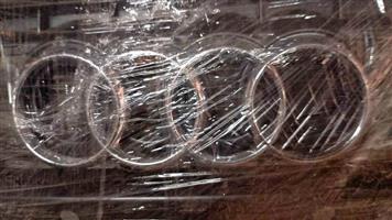 Audi A4 b8 front badge