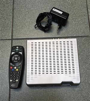 DSTV Decoder model DSD1131  Including remote and power supply