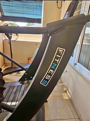 Curved Treadmill